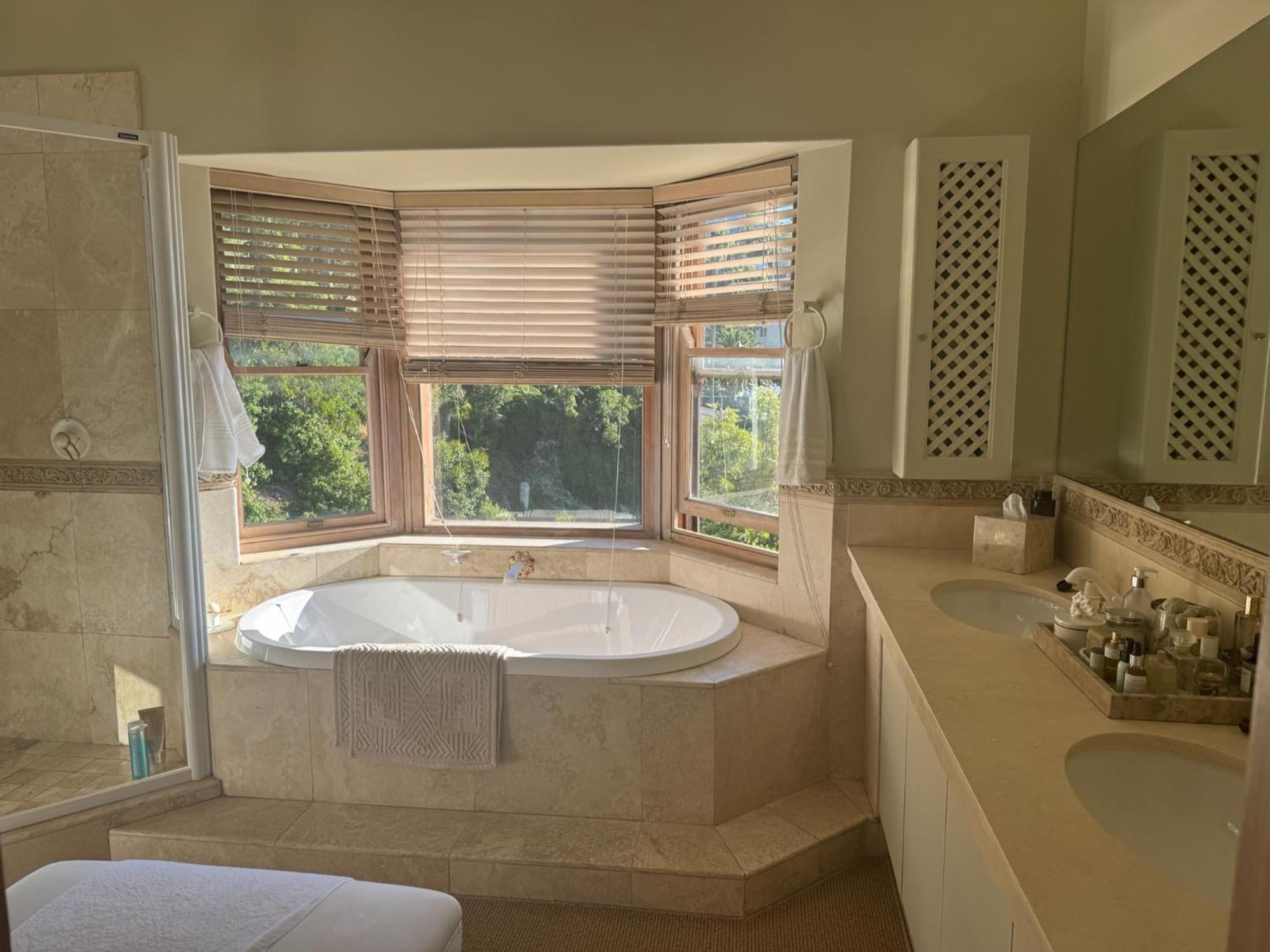 Villa Del Mar - "Luxurious En-Suite Bedroom With Lounge And Stunning Sea View Balcony In Bantry Bay" Città del Capo Esterno foto