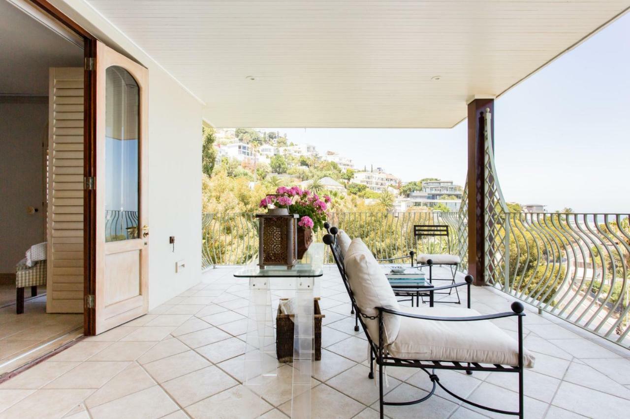Villa Del Mar - "Luxurious En-Suite Bedroom With Lounge And Stunning Sea View Balcony In Bantry Bay" Città del Capo Esterno foto