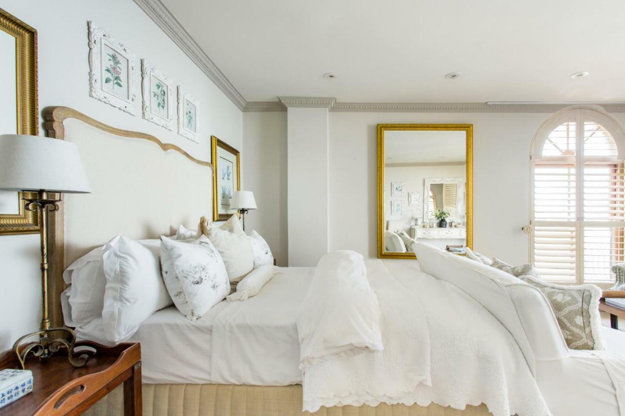 Villa Del Mar - "Luxurious En-Suite Bedroom With Lounge And Stunning Sea View Balcony In Bantry Bay" Città del Capo Esterno foto